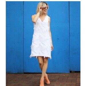 Anthropologie MAEVE crisp white Fringe work Shift lined Dress size 2